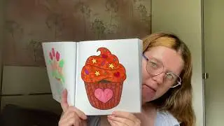 Visar vad jag har m&aring;lat i min Cozy Love m&aring;larbok