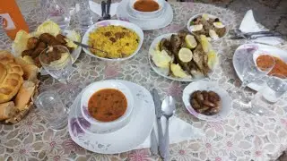 دبارة اليوم بالموجود في البيت سليطة مشوية وحوت في الفرن مع كعبات كفته يعملو الكيف 🐟🐟🥣🥣