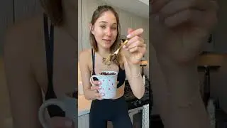 vegan banana chocolate chip protein mug cake #healthyrecipes #vegan #plantbasedprotein