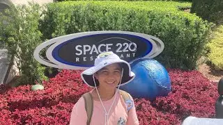 Space 220 lunch!
