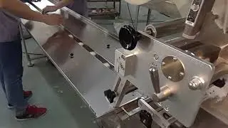 Small wafer cookies flow packing machine,wafer biscuits flow pack wrapper machine