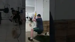 Troca de tiros.
