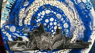 The Pouremembrance  Day  collaboration with bubbles