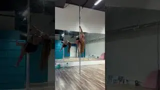 Studio w domu jest ponownie otwarte i nie mogłabym być szczęśliwsza 🥰🥰🥰 #poleartist #poledance #htxpolestudio