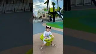 Kid Erik having fun in the Playground (Московский дворик)