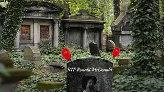 I KILLED RONALD MCDONALD :( || BLOOD MALL DINOSAUR INDIE HORROR GAME