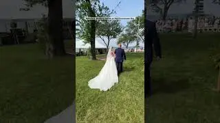 Island View Waterfront - a Baltimore wedding venue on the water #walkdowntheaisle #waterfrontviews