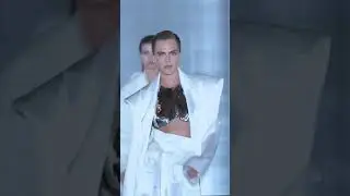 cara delevingne walk for Balmain spring/summer 2019 #shorts #model #cara #balmain #walk