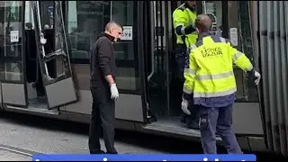 Un v&eacute;hicule utilitaire a heurt&eacute; une rame de tram qui remontait en direction de Nice-Nord vers 9h30