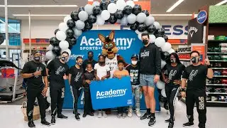 San Antonio Spurs F/C Drew Eubanks and Coyote Surprise Students with Shopping Spree at Academy