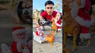 Распаковка новых саней и оленей Санта-Клауса на дистанционном управлении.