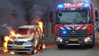 Osse Brandweer komt met spoed ter plaatse bij een autobrand aan de Leliestraat in Oss