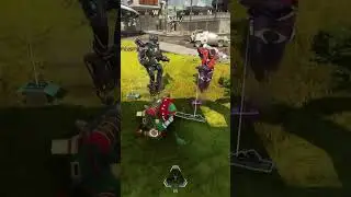 Giving out Christmas Presents in Apex Legends #shorts