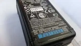 Sony AC-L100 Power Adapter