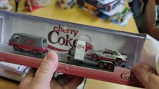 Review of M2 Hauler Cherry Coke 1965 Ford Econoline Van & 1990 Ford Mustang GT RAW CHASE & regular