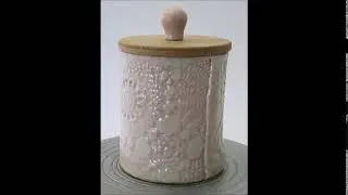 Rosa Musterdose mit Holzdeckel und Knauf
