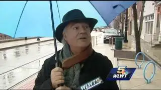 Conservative radio host reluctantly rides streetcar, has change of heart