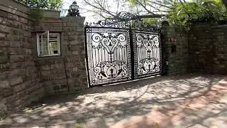 Pune's Billionaire Society