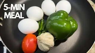 5 Minute Garlic Omelette | Time-Saving Meal for Bachelors & Moms