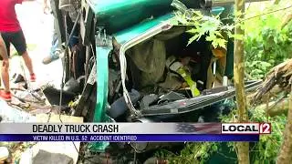 Driver killed, 4 others hurt in Adams Co. crash involving a semi and two cars