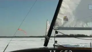 IJszeilen op de Nieuwkoopse Plassen.