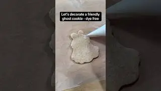 Groovy 👻- why not? #halloweencookies #naturalfoodcolor #dyefree