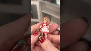 Помогите мне опознать этих миниатюрных кукол!
