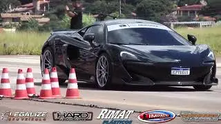 Mclaren 600LT acelerando forte - Speed Junkie Experience