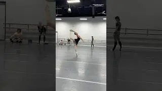 She has it all👏🥹🔥 #ballet #ballerina #esmeralda #pirouettes #dancevideo #dancer #dance