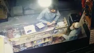 This guy stole gpu from a shop in Pakistan