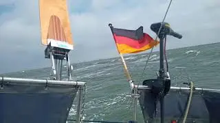 halber Wind 6-7 bft Wattenmeer mit Windsteueranlage windvane Windy Teil 2