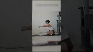 Lean Beef Patty Demonstrates hamstring/hip openers  🦾  #leanbeefpatty #fitness #youtuber