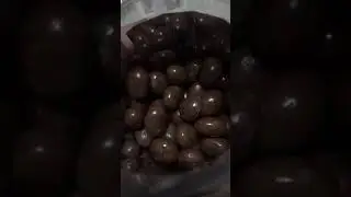 Beryl&rsquo;s Raisin Milk Chocolate