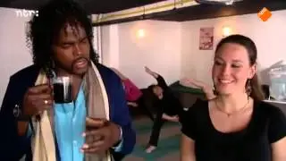 De Dino Show - zwarte koffie tijd (27 april 2014)