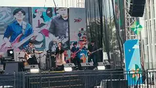 Penampilan AxA band SMA BPI 1 kompetisi Band dlm kegiatan Bulan Inklusi Keuangan Jawa Barat 2025