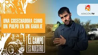 Una cosechadora como un pulpo en un garaje