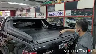 Mitsubishi Triton Roller Shutter with Original Flying Sport Bar