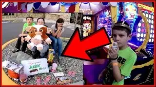 🤑 Winning TONS of Tickets at the Arcade Crazy Arcade Game Jackpot Wins Hawkes Fun Arcades Games Win