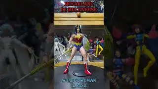 QUICK LOOK 2 Wonder Woman: Who is Wonder Woman?  Mcfarlane Collector Edition DC Multiverse