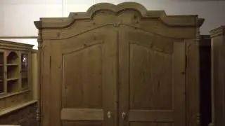 Delivery of antique pine furniture arrived: 11/10/2016