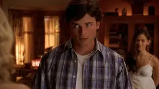 Lana regresa con Clark y conoce a su prima Kara | SMALLVILLE -Latino