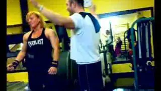 power team kronos irene gutierrez lift above head