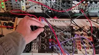 Resonant Lowpass Gate with the Klavis Twinwaves mkII