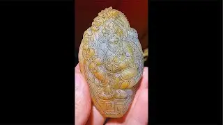 “平安喜樂珠寶”正在直播！#翡翠 #翡翠手鐲 #翡翠吊墜 #翡翠直播 #緬甸翡翠玉石 #古玉收藏 #jade #crystals #bonsai #民间手艺人 #emerald #和田玉 #水晶