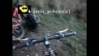 prikolas su dviraciu ir dumais