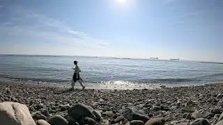 Sunny day at sea 4K