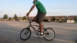 Old School BMX Freestyle Flatland Tricks