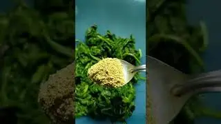 Palak puri recipe #shortvideo #kavitasarkarrecipe
