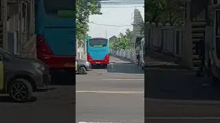 Mini Bus kuning lintas Mojokerto - Pasuruan masih bertahan diera tranportasi Digitalisasi 