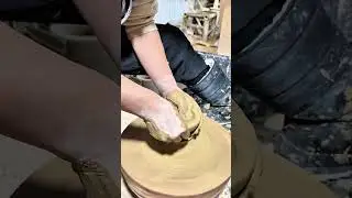 Fine pottery turning technique, strong, precise, natural aesthetics